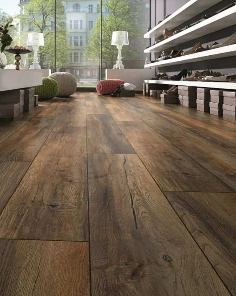 Laminate flooring offers an affordable, durable, and stylish alternative to hardwood. It’s easy to maintain, resistant to scratches and looks great in any room.